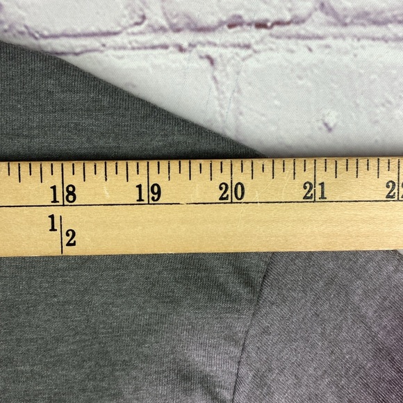 NWT Levi’s Short Sleeve Graphic Tee Shirt Size XL - Picture 5 of 8